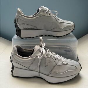 New Balance 327 sneakers in metallic silver